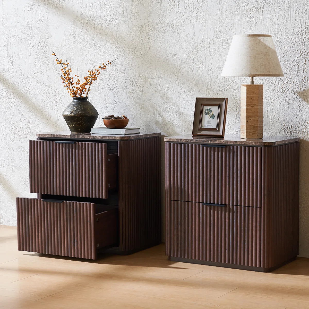 23.1_W+Nightstand+with+2-Drawer,+Wood+Fluted+Bedside+Table+with+Faux+Marble+Top+and+1.97_-Thick+Side+Panels-920276855ghjkl