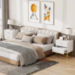 Sturdy gold metal frame with 360 adjustable feet